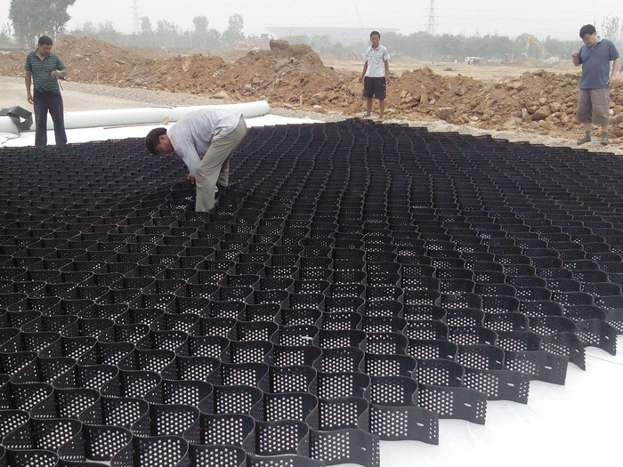 1547025912588251.jpg 土工格室.jpg